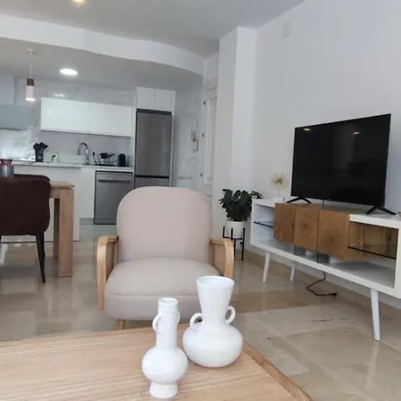 Apartment 3 Bedrooms Next To Puerto Banus
