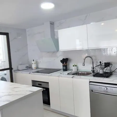 3 Bedrooms Next To Puerto Banus Apartment Marbella