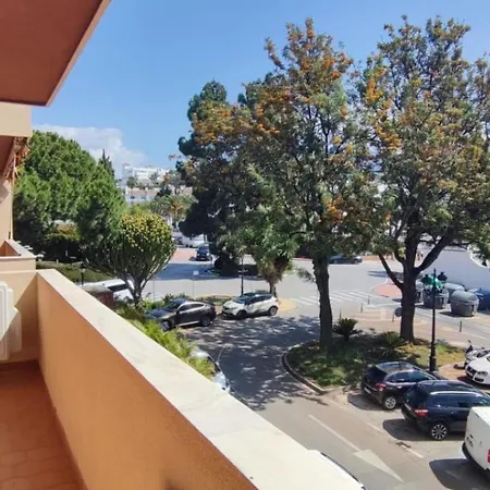 Apartment 3 Bedrooms Next To Puerto Banus